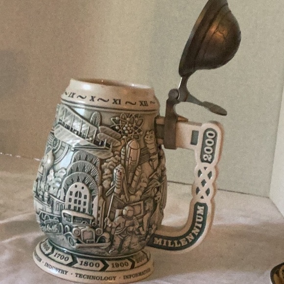 Avon beer stein , millennium 1000-2000, nice. - Picture 4 of 6